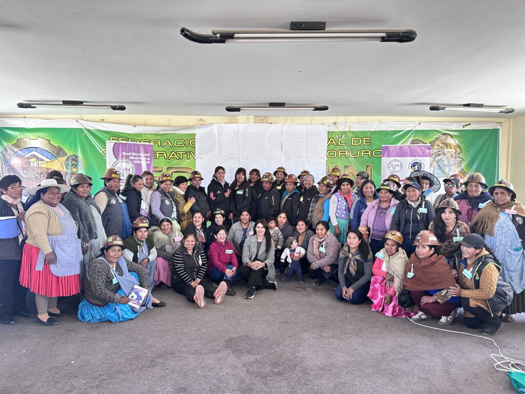 Mujeres Mineras en Bolivia - Rompiendo el Silencio, se Escucha Fuerte tu Voz Fase 2